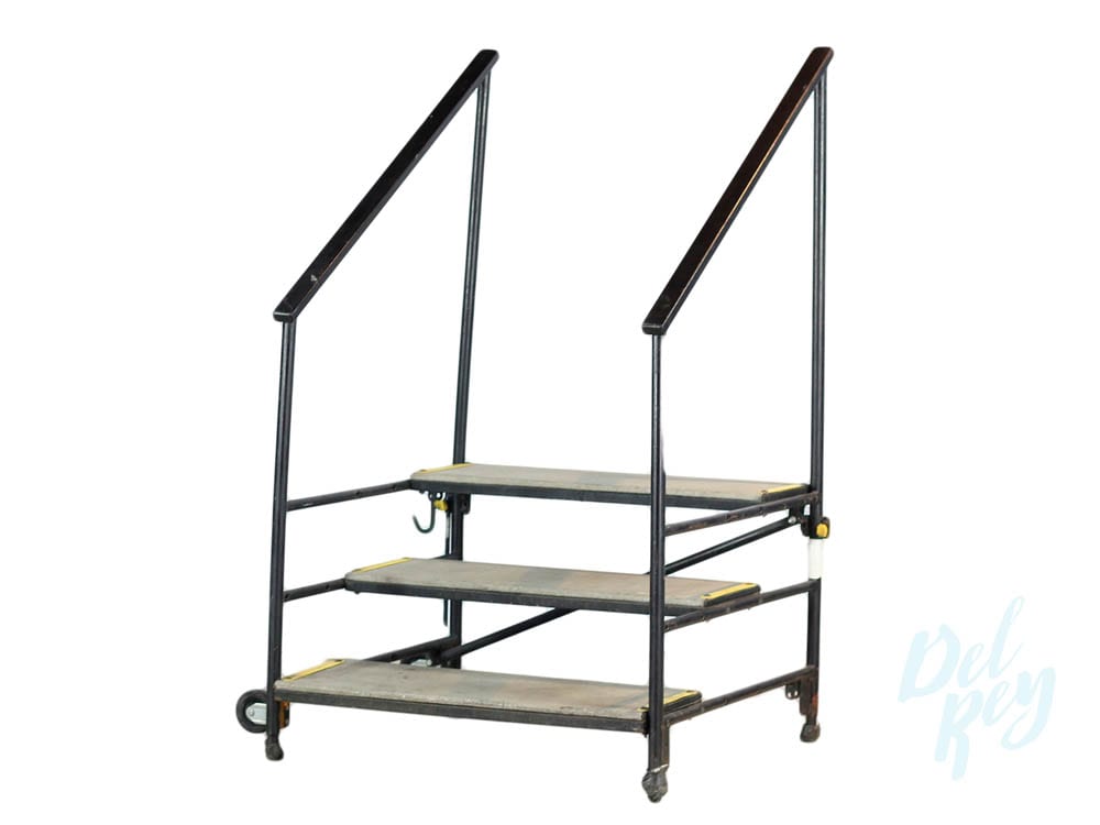 30-stage-stairs-with-hand-rails