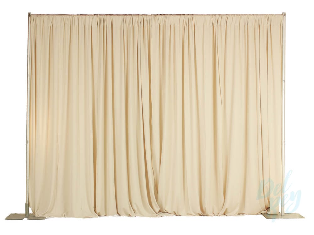 10ft-high-ivory-pipe-_and_-drape---per-linear-ft.