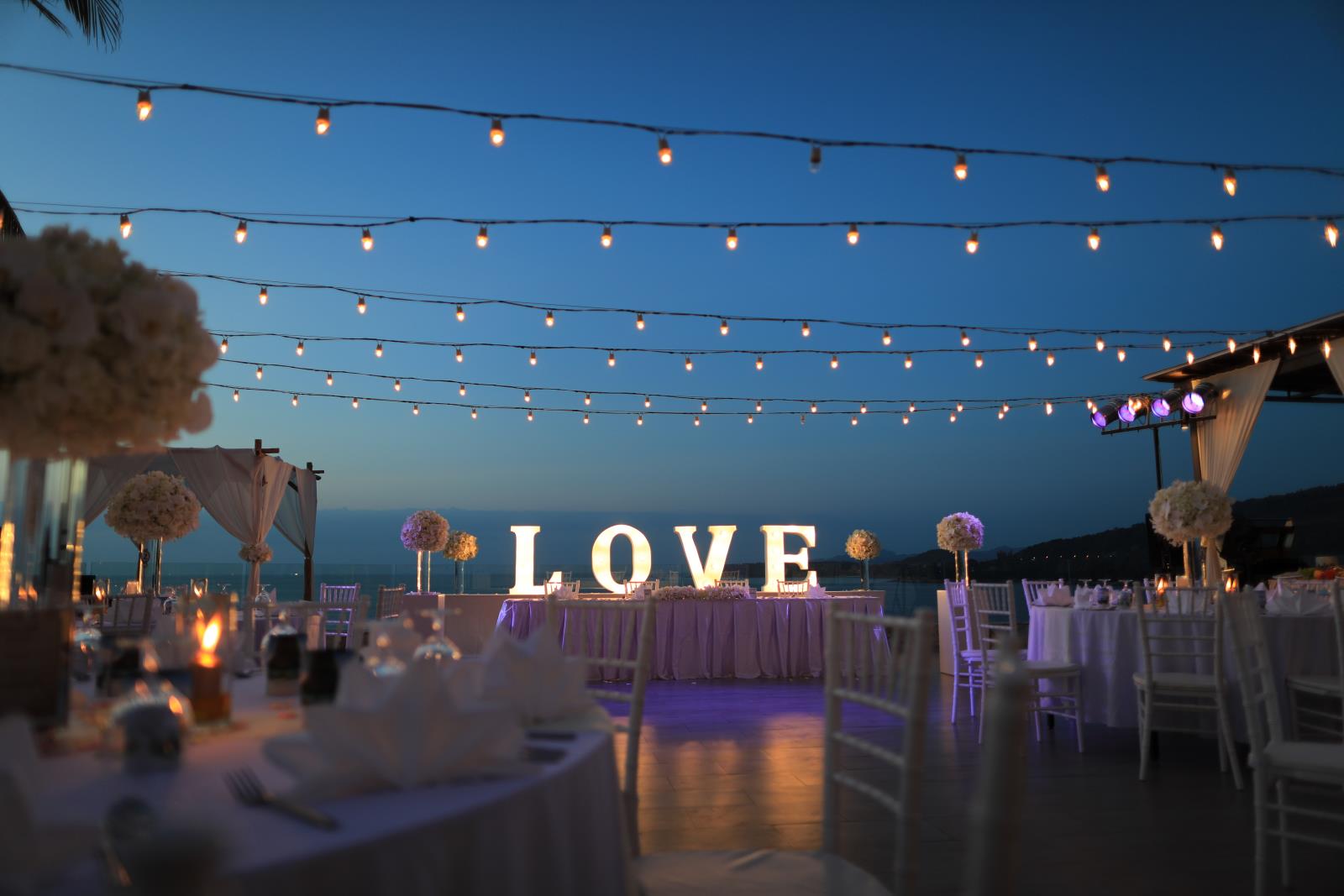 What Events Does Del Rey Serve in Newport Beach?